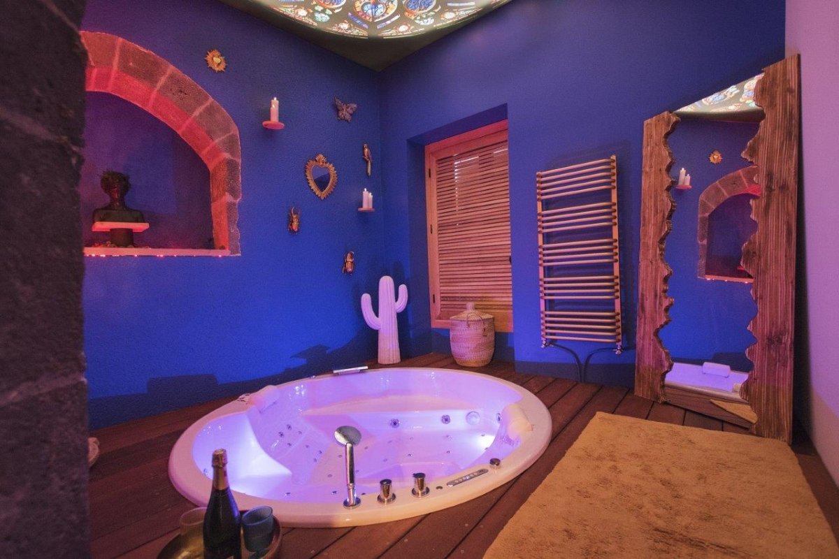 L'instant Bohème - Love’nSpa - weekend en amoureux, love rooms avec spa ou jacuzzi privatifL'instant Bohème