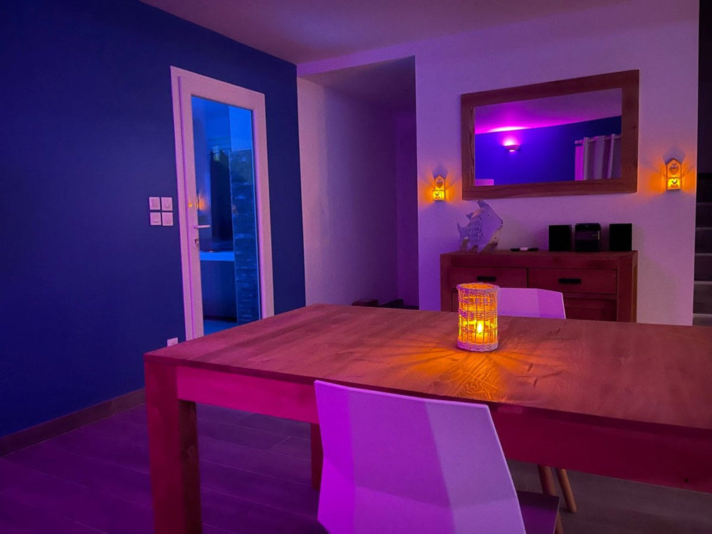 L'INSTANT ROMANTIQUE - Suite Santorin - Love’nSpa - weekend en amoureux, love rooms avec spa ou jacuzzi privatif6 de L'INSTANT ROMANTIQUE - Suite Santorin