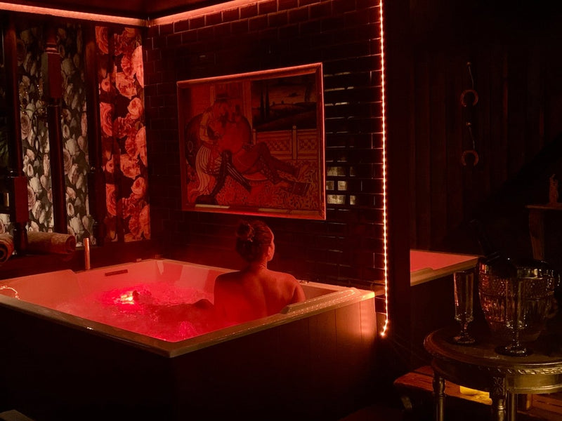 L'Instant Volage - Love’nSpa - weekend en amoureux, love rooms avec spa ou jacuzzi privatif1 de L'Instant Volage