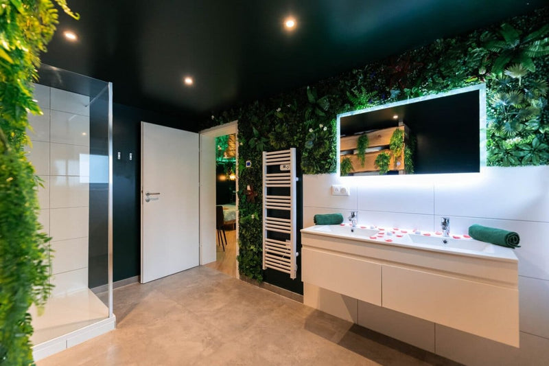 L'oasis tropicale - Love’nSpa - weekend en amoureux, love rooms avec spa ou jacuzzi privatif2 de L'Oasis Tropicale - Love Room, Jacuzzi