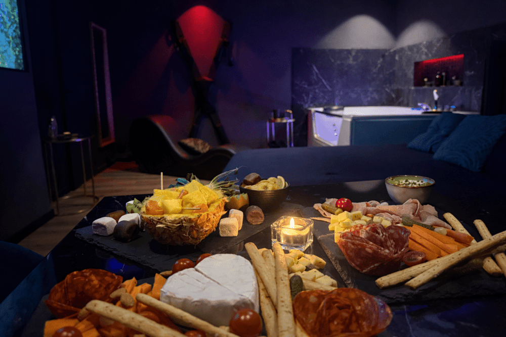 L’obscure - Love’nSpa - weekend en amoureux, love rooms avec spa ou jacuzzi privatif5 de L’obscure