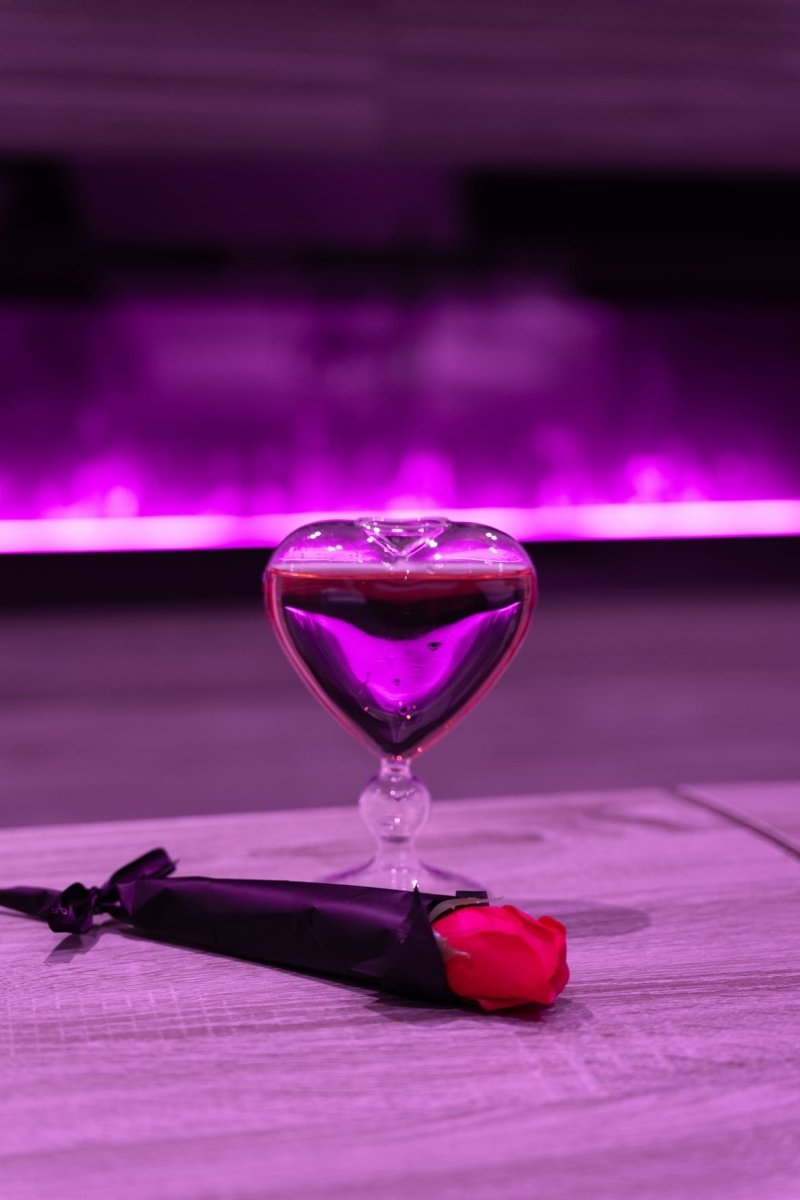 L'Olympe des Sens - HERA • Déesse du mariage - Love’nSpa - weekend en amoureux, love rooms avec spa ou jacuzzi privatif9 de L'Olympe des Sens - VÉNUS