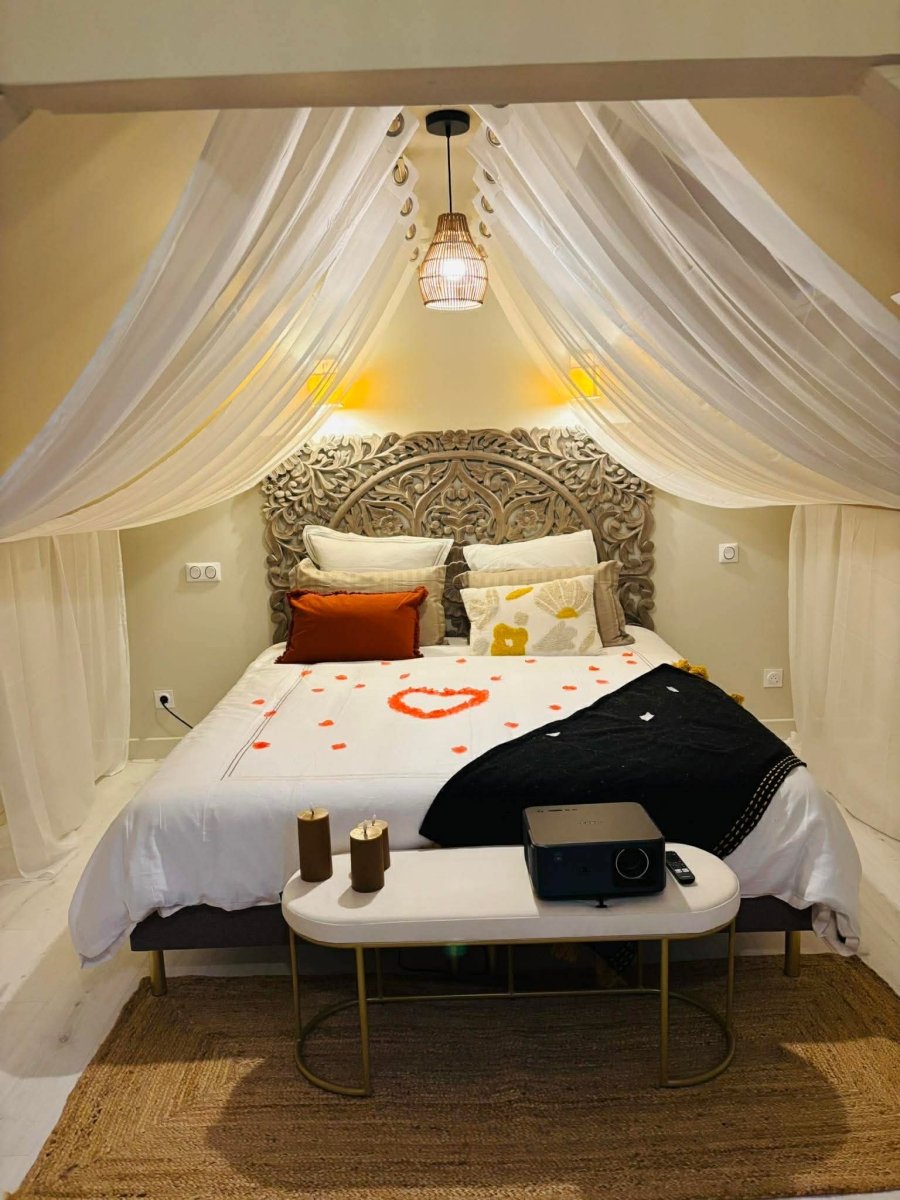 L'Or du Temps - Temps d'Orient - Normandie - Love’nSpa - weekend en amoureux, love rooms avec spa ou jacuzzi privatif1 de L'Or du Temps - Temps d'Orient - Normandie