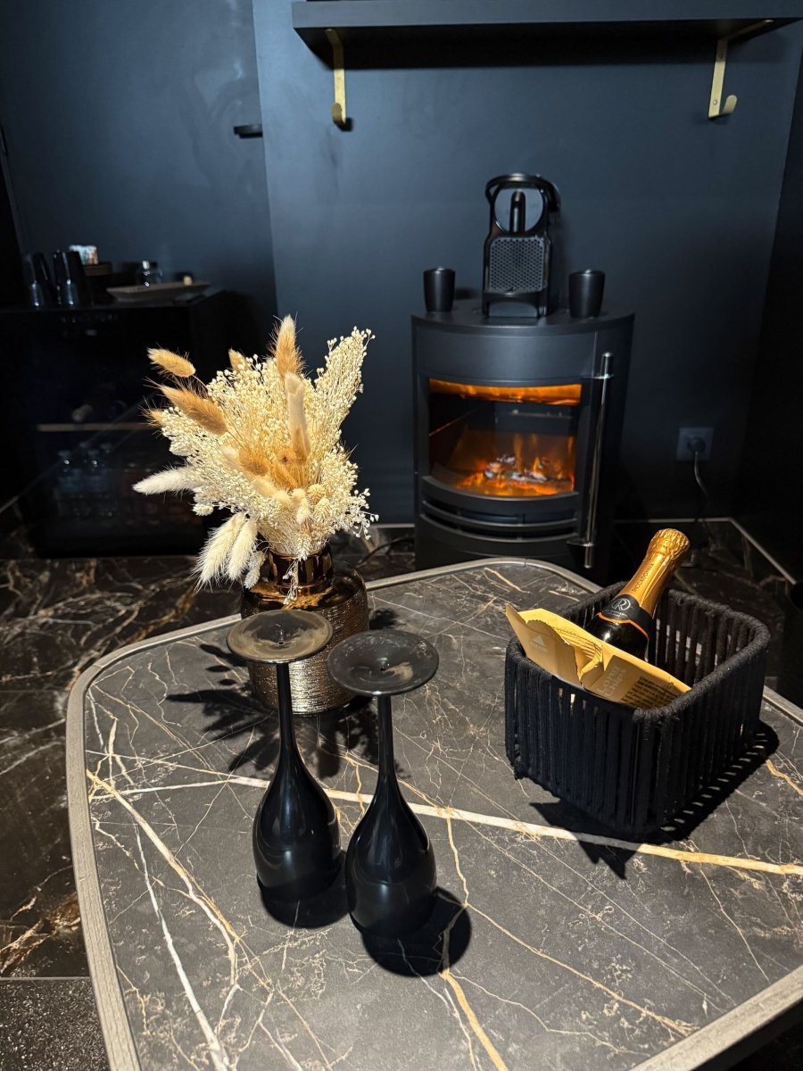 L'Or sombre - Love’nSpa - weekend en amoureux, love rooms avec spa ou jacuzzi privatif4 de L'Or sombre