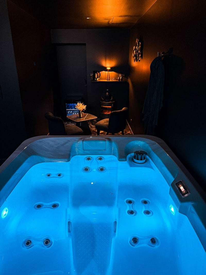 L'Or sombre - Love’nSpa - weekend en amoureux, love rooms avec spa ou jacuzzi privatif3 de L'Or sombre