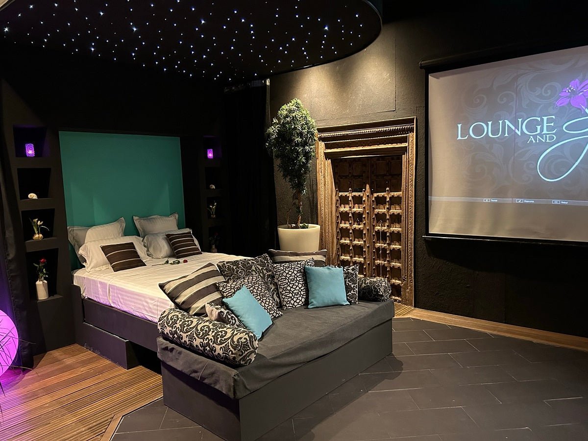 Lounge and Spa - Love’nSpa - weekend en amoureux, love rooms avec spa ou jacuzzi privatifLounge and Spa