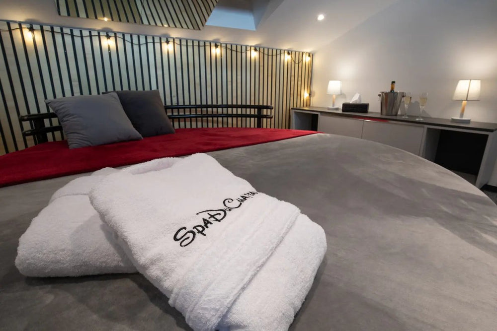 Love and Spa du Château - Love’nSpa - weekend en amoureux, love rooms avec spa ou jacuzzi privatif7 de Love and Spa du Château