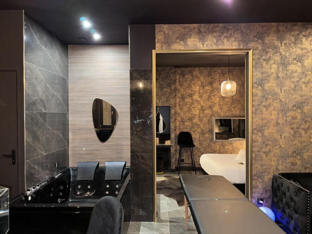 LOVE CLAIRE - Love’nSpa - weekend en amoureux, love rooms avec spa ou jacuzzi privatif2 de LOVE CLAIRE