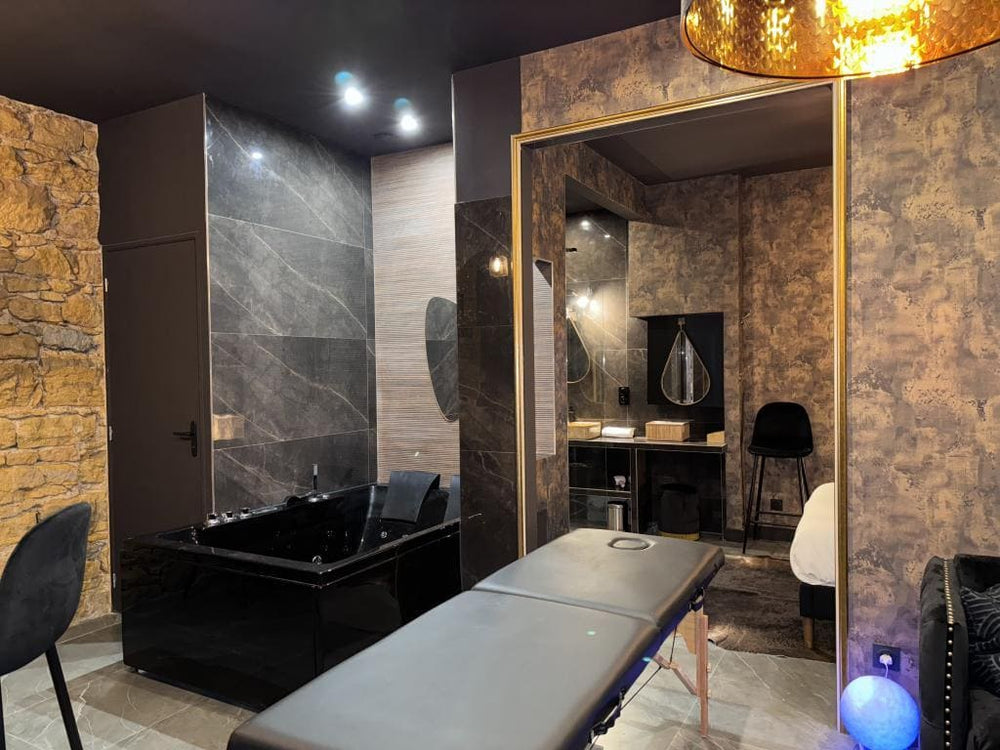 LOVE CLAIRE - Love’nSpa - weekend en amoureux, love rooms avec spa ou jacuzzi privatif4 de LOVE CLAIRE