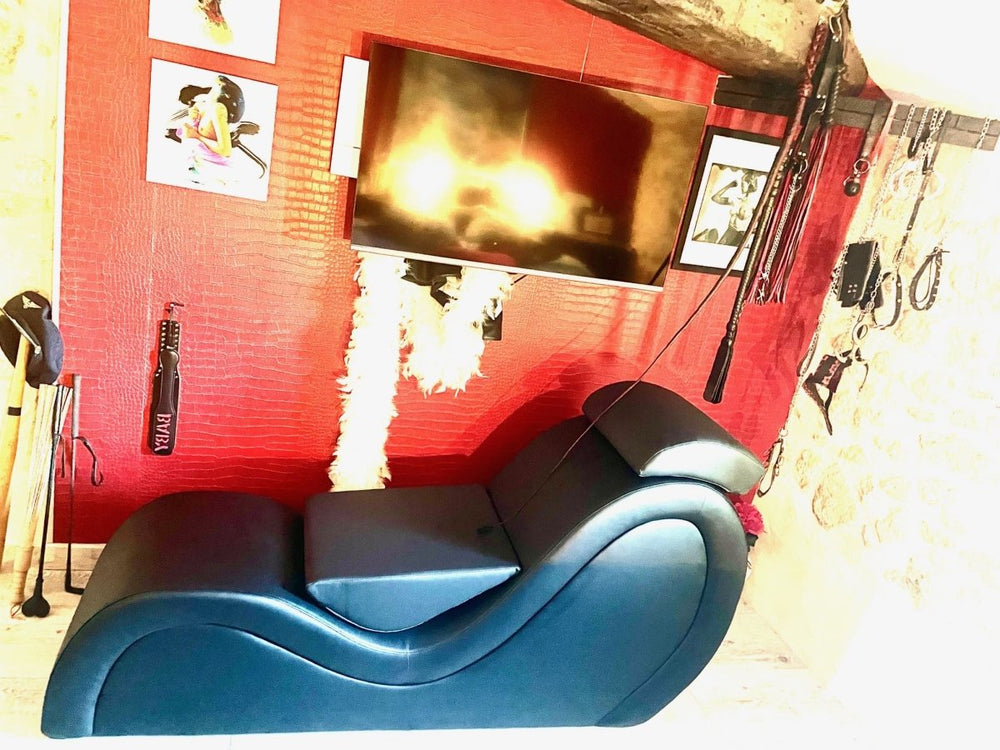 Love & Kinky Room with big SPAs & Sauna - Love’nSpa - weekend en amoureux, love rooms avec spa ou jacuzzi privatif8 de Love & Kinky Room with big SPAs & Sauna