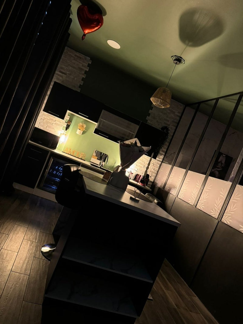Love Room 66 - Love’nSpa - weekend en amoureux, love rooms avec spa ou jacuzzi privatif2 de Love Room 66
