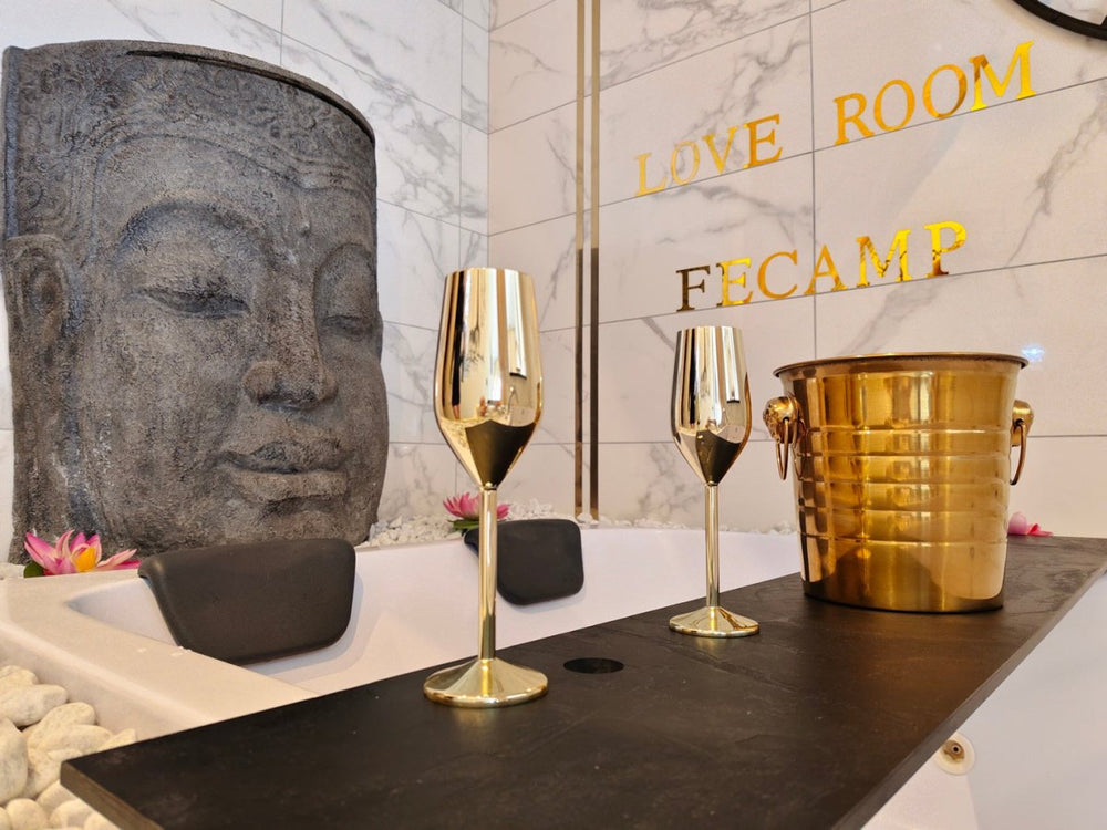 Love Room Fécamp - Appartement 3 - Love’nSpa - weekend en amoureux, love rooms avec spa ou jacuzzi privatif7 de Love Room Fécamp - Appartement 3