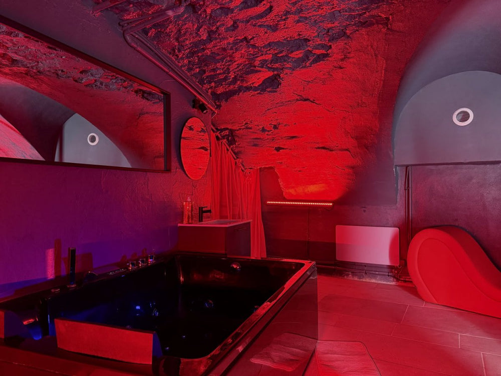 Love Room Ferrachat - Love’nSpa - weekend en amoureux, love rooms avec spa ou jacuzzi privatif1 de Love Room Ferrachat