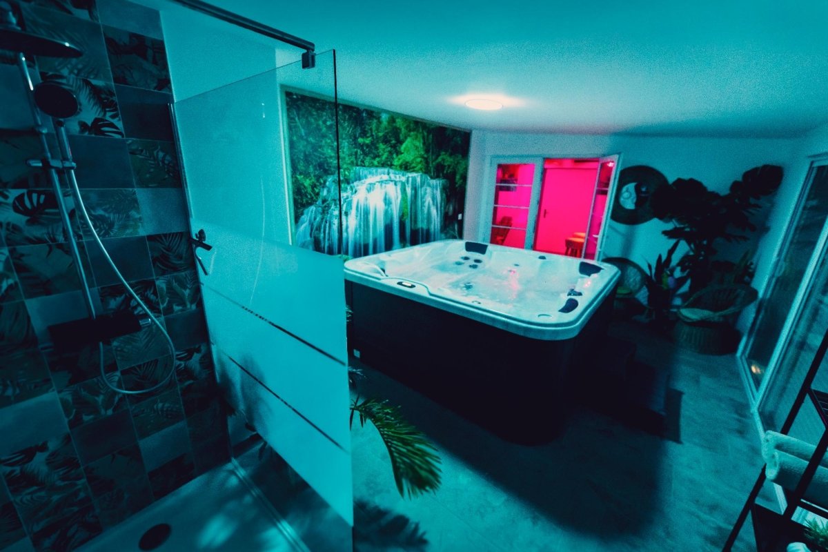 Love room Les Gîtes de Justine - Love’nSpa - weekend en amoureux, love rooms avec spa ou jacuzzi privatifLove room Les Gîtes de Justine