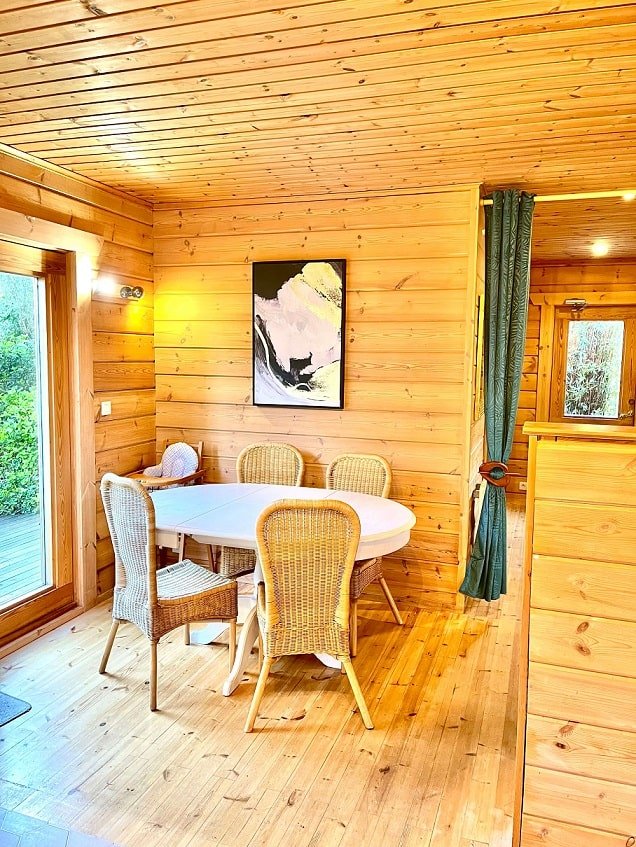 Love room Port Blanc - Love’nSpa - weekend en amoureux, love rooms avec spa ou jacuzzi privatif10 de Love room Port Blanc