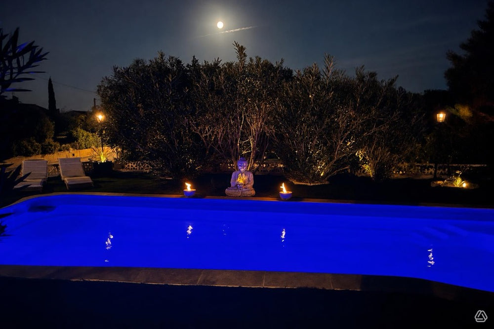 Love room Romantic Room Alexis à Sablettes — Piscine avec Flammes18 de Romantic Room Alexis