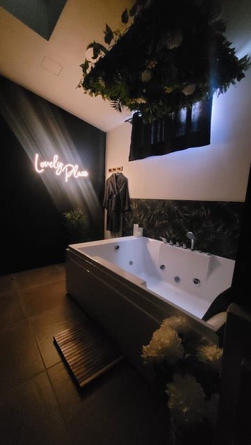 Lovely Place and Spa - Love’nSpa - weekend en amoureux, love rooms avec spa ou jacuzzi privatif7 de Lovely Place and Spa