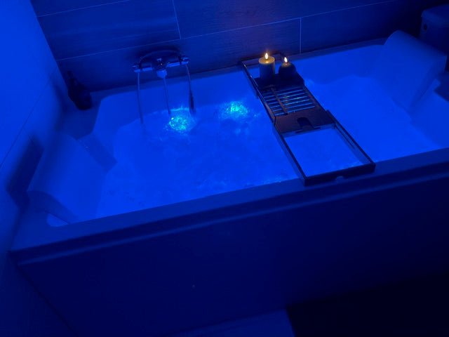 Lovely Room 61 - Love’nSpa - weekend en amoureux, love rooms avec spa ou jacuzzi privatif3 de Lovely Room 61