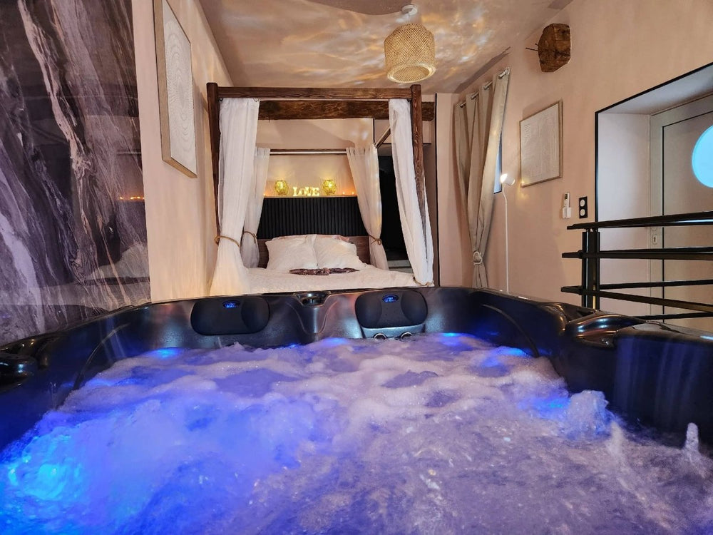 Loveroom L'Instant Précieux - Love’nSpa - weekend en amoureux, love rooms avec spa ou jacuzzi privatif5 de Loveroom L'Instant Précieux