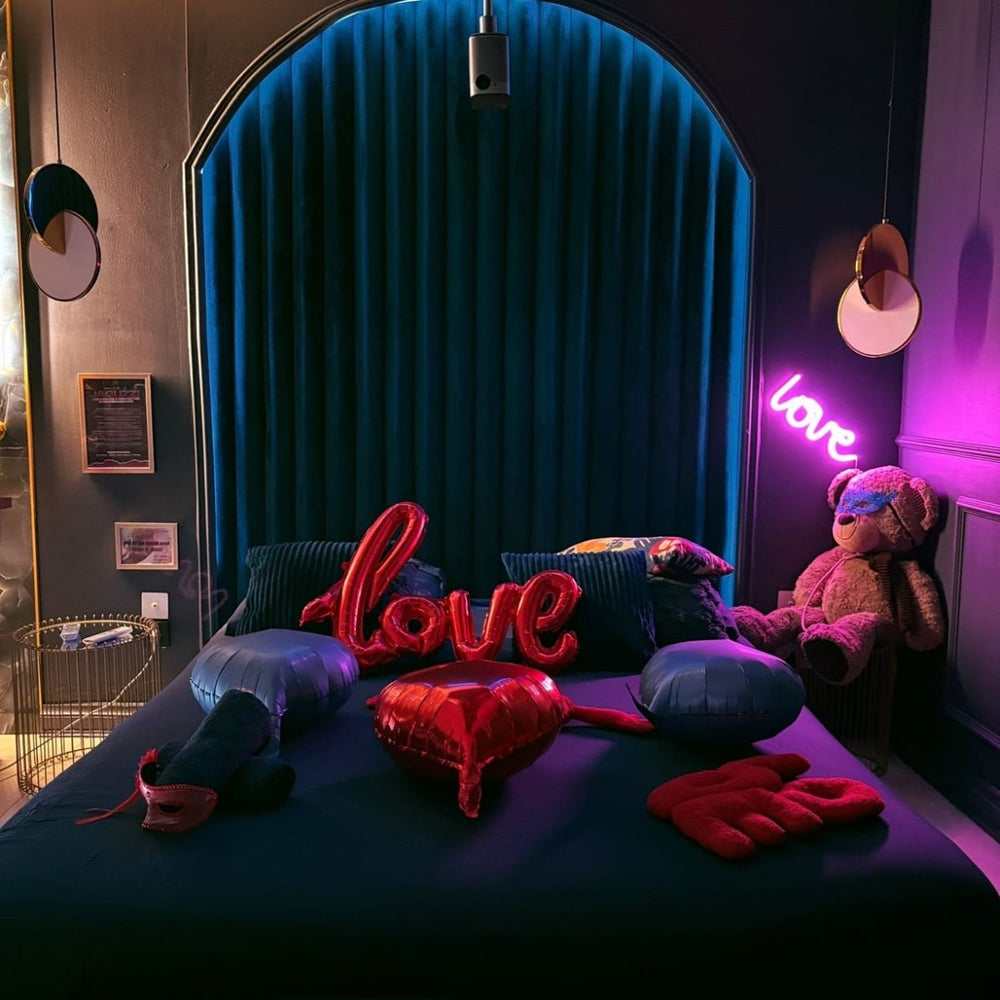 Loveroom85 - Love’nSpa - weekend en amoureux, love rooms avec spa ou jacuzzi privatif1 de Loveroom85