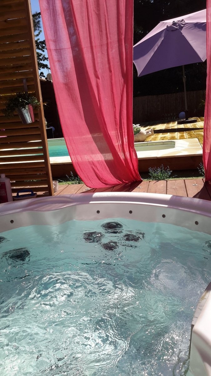 Lovin’ Chalets - Romance - Love’nSpa - weekend en amoureux, love rooms avec spa ou jacuzzi privatif4 de Lovin’ Chalets - Romance