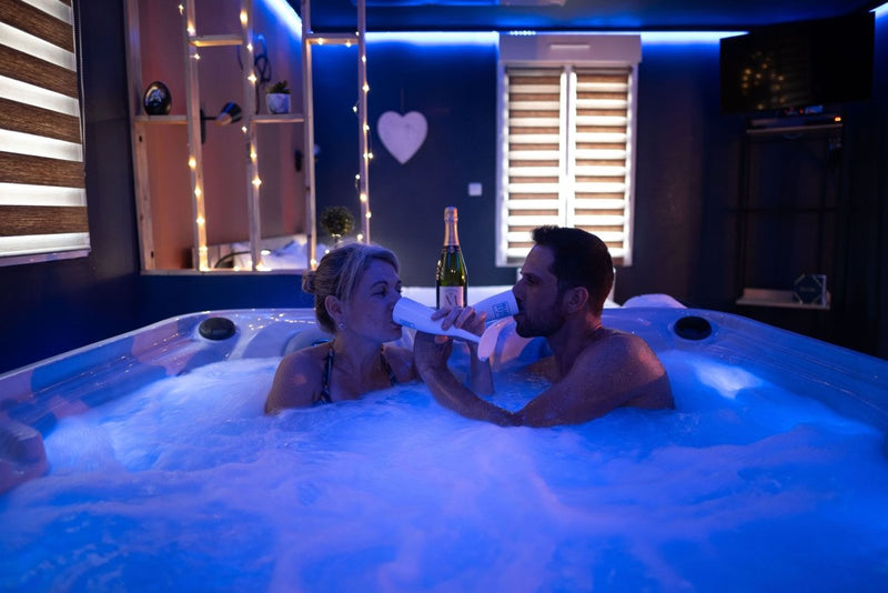 Lov'infini - Love’nSpa - weekend en amoureux, love rooms avec spa ou jacuzzi privatif1 de Lov'infini