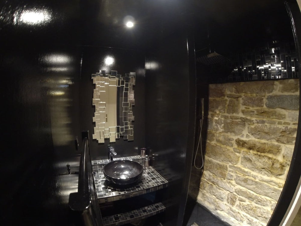 Ly'Ove - Love’nSpa - weekend en amoureux, love rooms avec spa ou jacuzzi privatif1 de Ly'Ove
