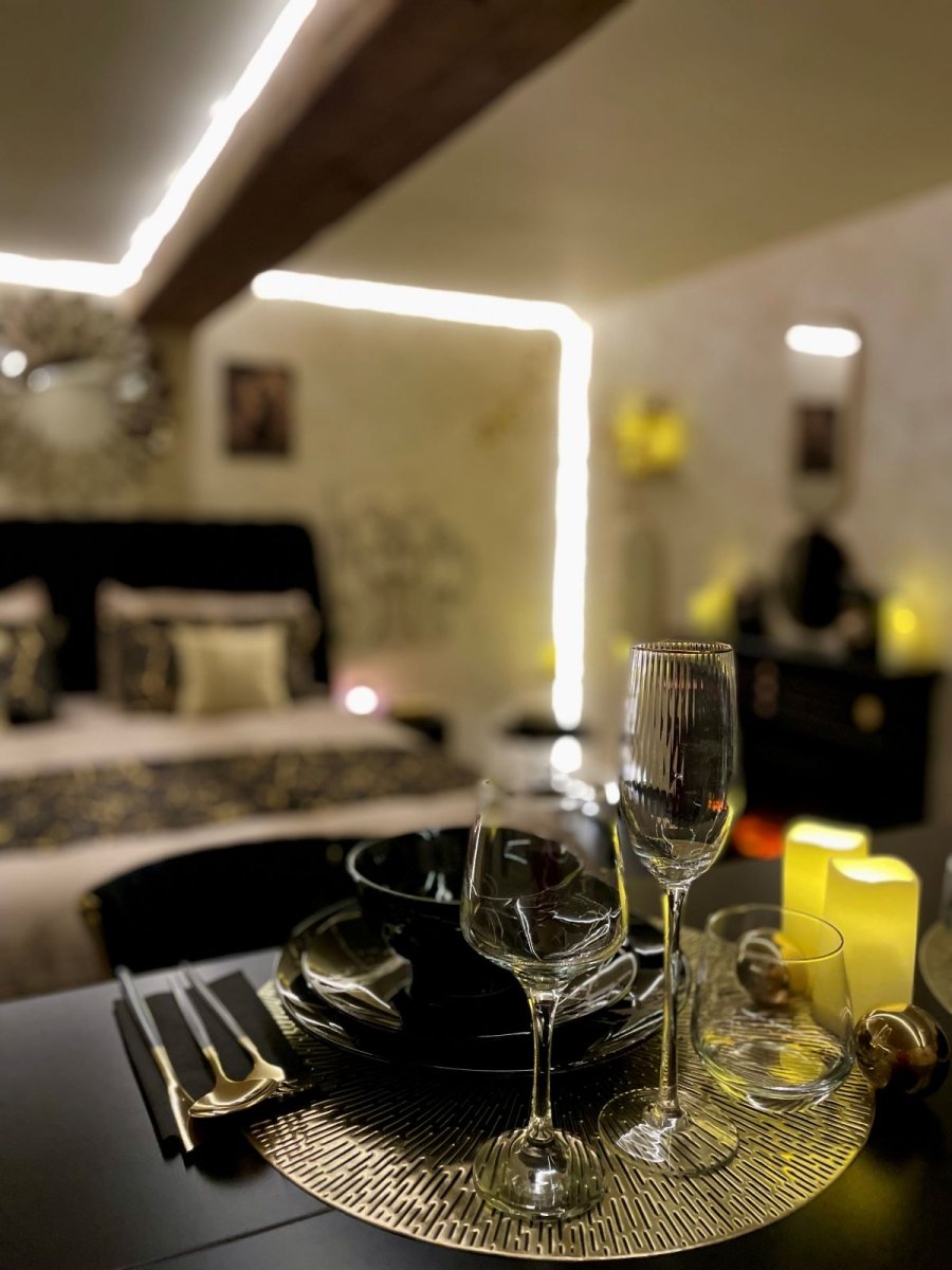 Maison de Monplaisir - Bulle d'Or - Love’nSpa - weekend en amoureux, love rooms avec spa ou jacuzzi privatif10 de Love Room & SPA- Bulle d'Or