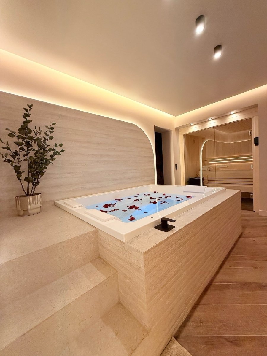 Maison Nina, Luxe, Bien - Être et Expérience Inoubliable - 3 - Love’nSpa - weekend en amoureux, love rooms avec spa ou jacuzzi privatif2 de Maison Nina, Luxe, Bien-Être et Expérience Inoubliable - 3