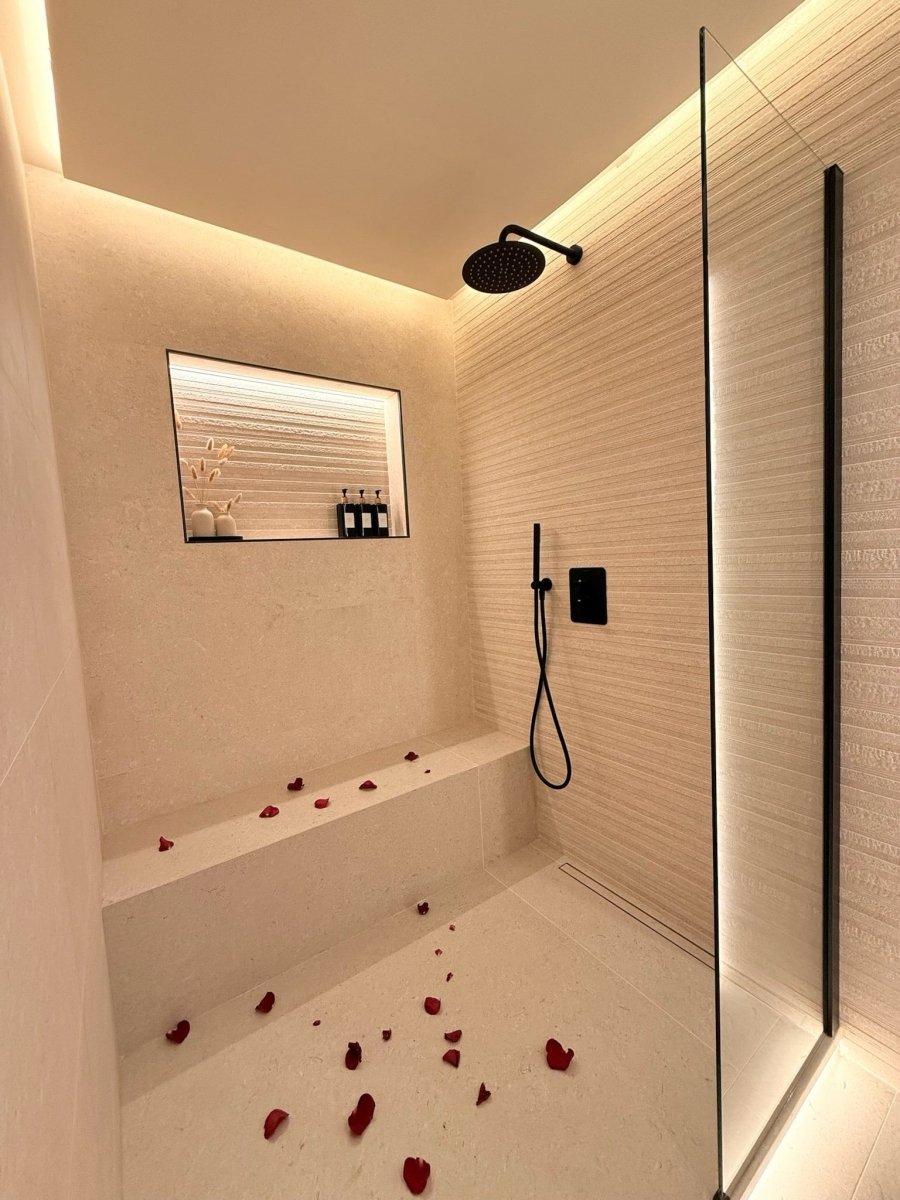 Maison Nina, Luxe, Bien - Être et Expérience Inoubliable - 3 - Love’nSpa - weekend en amoureux, love rooms avec spa ou jacuzzi privatif7 de Maison Nina, Luxe, Bien-Être et Expérience Inoubliable - 3