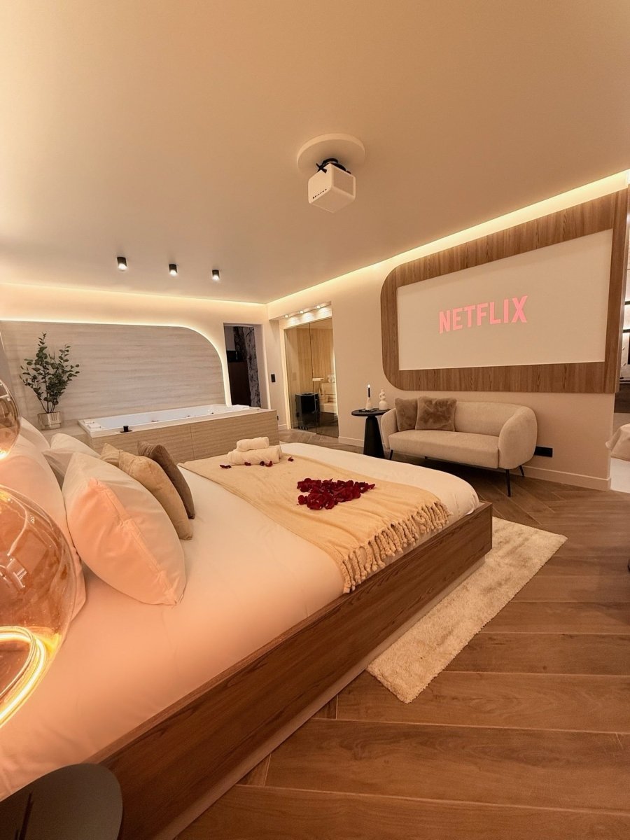 Maison Nina, Luxe, Bien - Être et Expérience Inoubliable - 3 - Love’nSpa - weekend en amoureux, love rooms avec spa ou jacuzzi privatif14 de Maison Nina, Luxe, Bien-Être et Expérience Inoubliable - 3