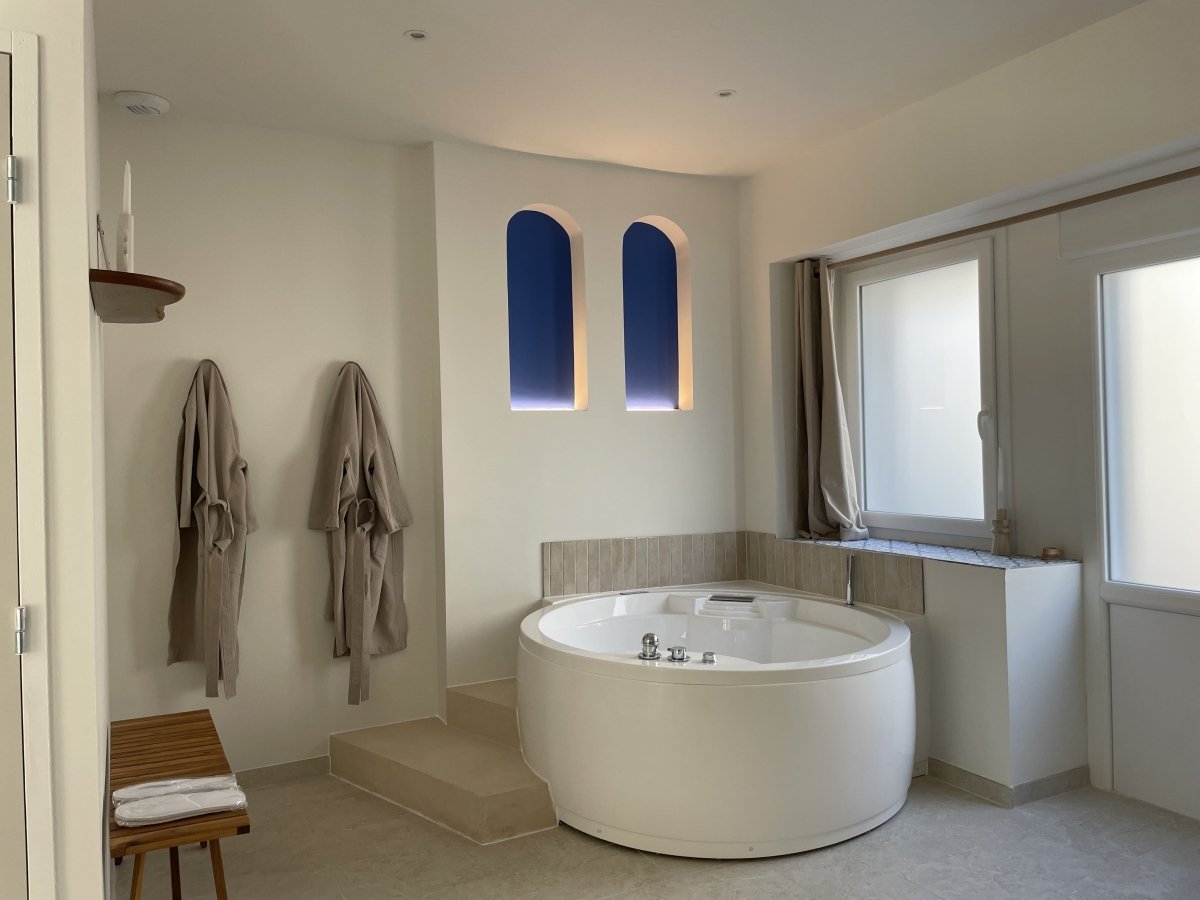 Maison Odyssea - Love’nSpa - weekend en amoureux, love rooms avec spa ou jacuzzi privatifMaison Odyssea