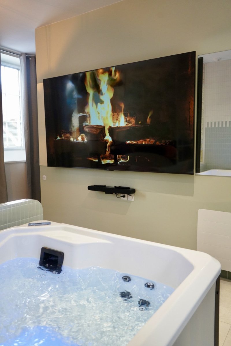 Maison Olivier - Le Cocon - Love’nSpa - weekend en amoureux, love rooms avec spa ou jacuzzi privatif7 de Maison Olivier - Le Cocon