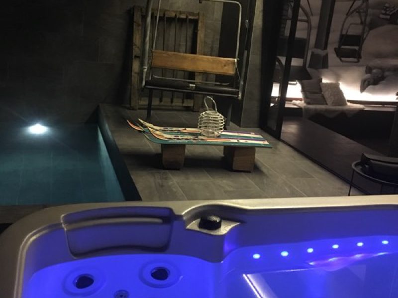 Mas de L'Etoile - Suite Stella - Love’nSpa - weekend en amoureux, love rooms avec spa ou jacuzzi privatifMas de L'Etoile - Suite Stella