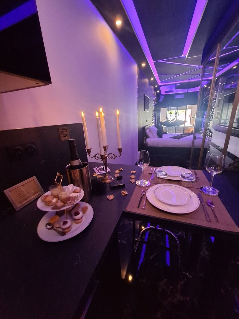 Mes petits secrets - Love’nSpa - weekend en amoureux, love rooms avec spa ou jacuzzi privatif2 de Mes petits secrets