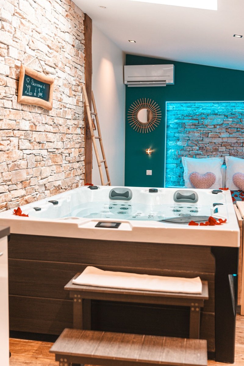 Mini toy - Love’nSpa - weekend en amoureux, love rooms avec spa ou jacuzzi privatif8 de Mini toy