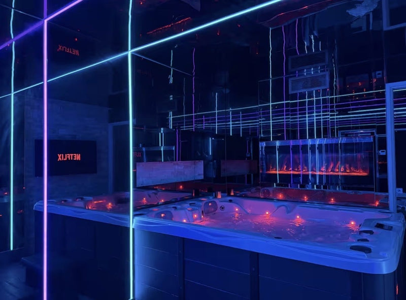 Mirror Room - Love’nSpa - weekend en amoureux, love rooms avec spa ou jacuzzi privatif3 de Mirror Room