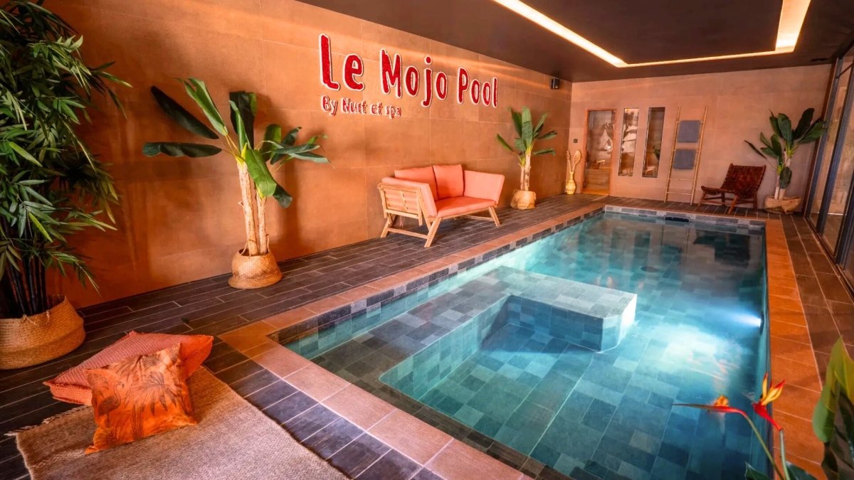 Mojo Pool Spa - Belleville - sur - saône - Love’nSpa - weekend en amoureux, love rooms avec spa ou jacuzzi privatifMojo Pool Spa - Belleville-sur-saône