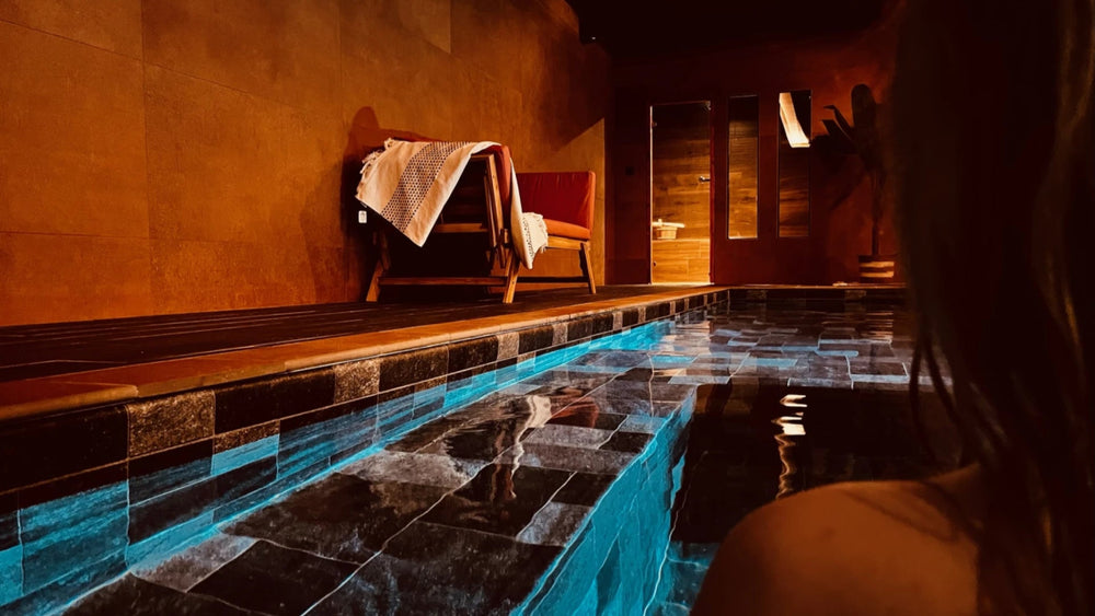 Mojo Pool Spa - Belleville - sur - saône - Love’nSpa - weekend en amoureux, love rooms avec spa ou jacuzzi privatif6 de Mojo Pool Spa - Belleville-sur-saône