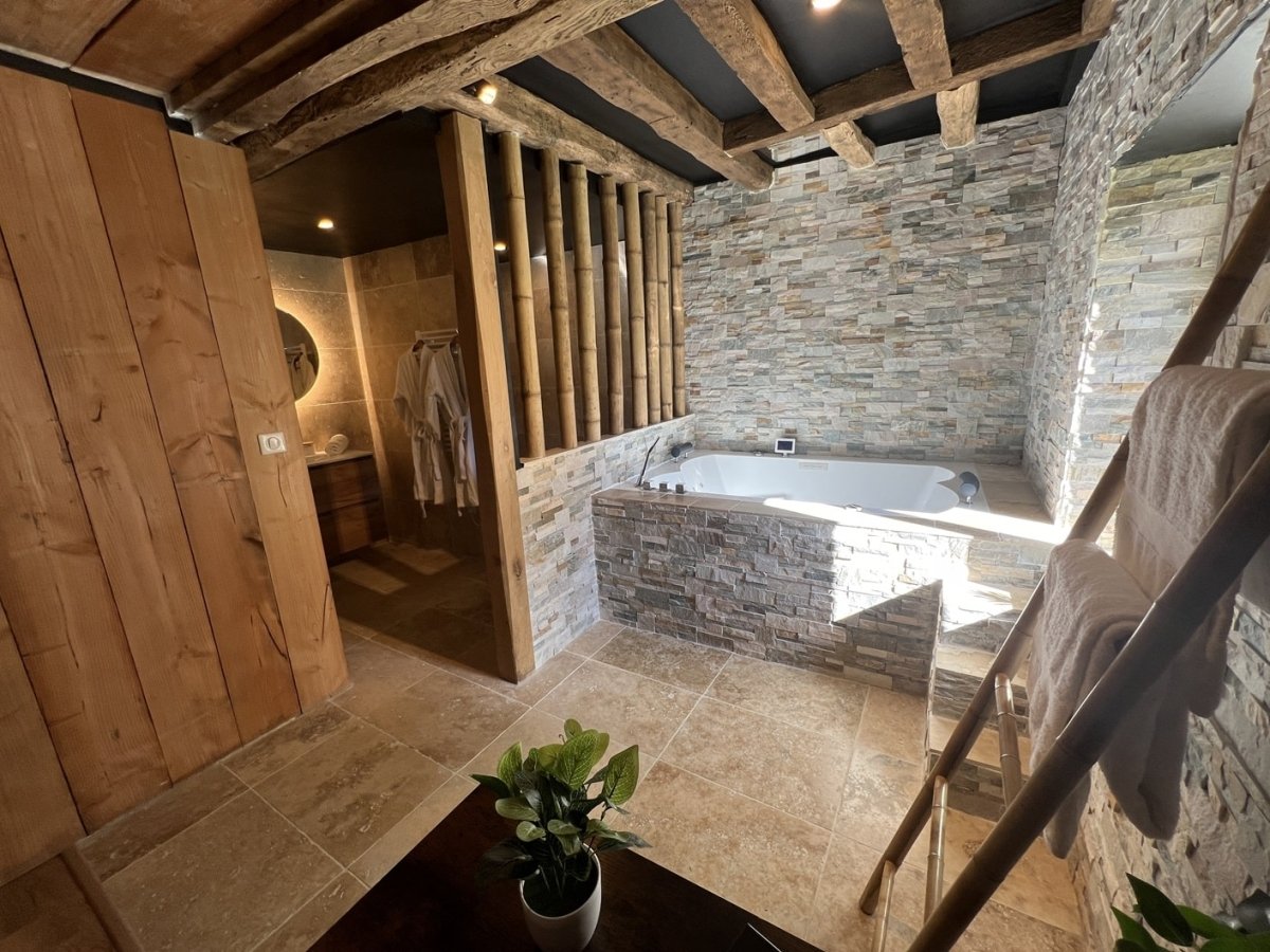 Nature & Love - La maison Love - Love’nSpa - weekend en amoureux, love rooms avec spa ou jacuzzi privatifNature & Love - La maison Love