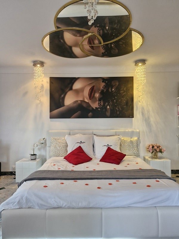 Notre Jardin Secret - Love’nSpa - weekend en amoureux, love rooms avec spa ou jacuzzi privatif14 de Notre Jardin Secret