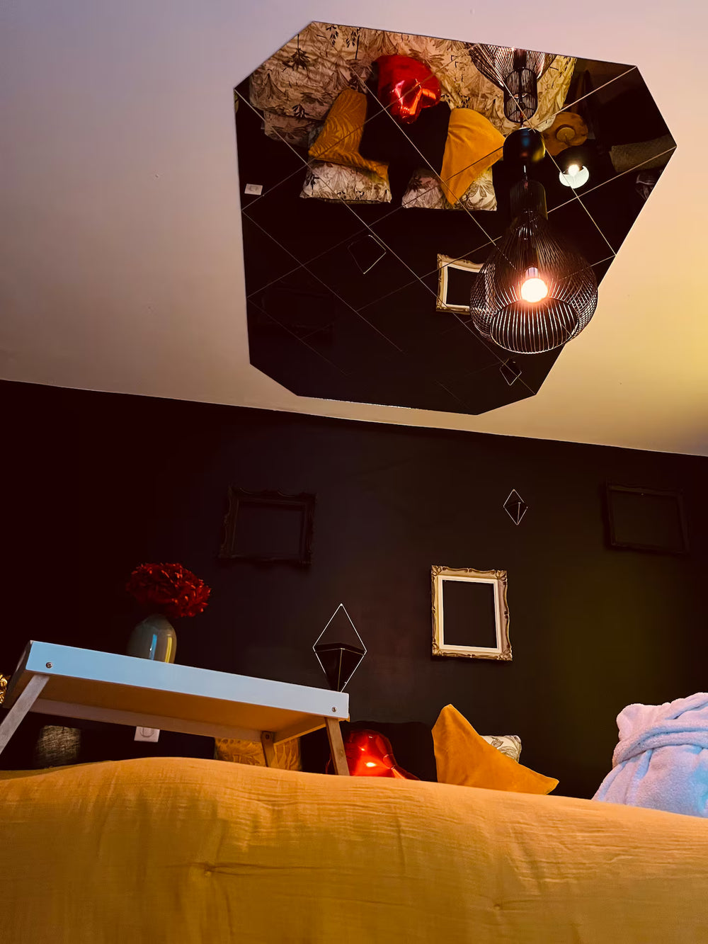 NOVELIA • Loveroom Chic avec Spa & Piscine • 15 min Toulouse - Love’nSpa - weekend en amoureux, love rooms avec spa ou jacuzzi privatif15 de NOVELIA • Loveroom Chic avec Spa & Piscine • 15 min Toulouse
