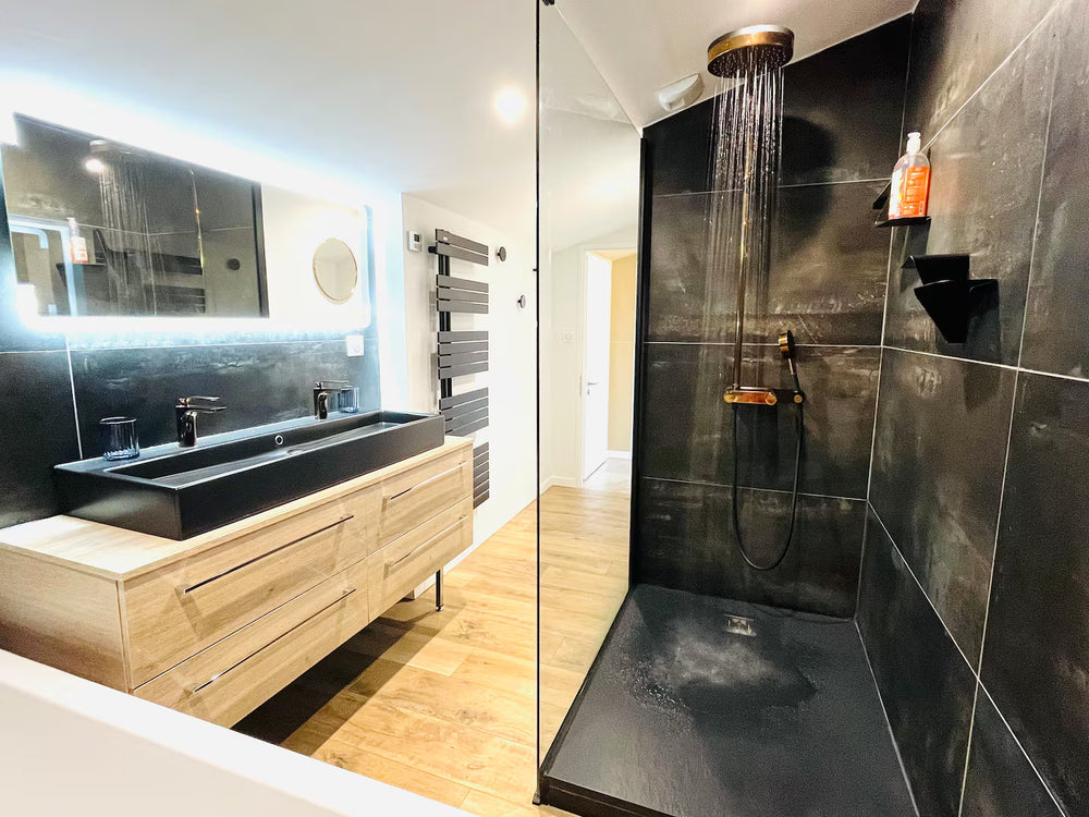 NOVELIA • Loveroom Chic avec Spa & Piscine • 15 min Toulouse - Love’nSpa - weekend en amoureux, love rooms avec spa ou jacuzzi privatif12 de NOVELIA • Loveroom Chic avec Spa & Piscine • 15 min Toulouse