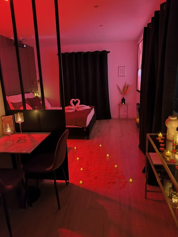 Nuit D'Evasion - Love’nSpa - weekend en amoureux, love rooms avec spa ou jacuzzi privatif6 de Nuit D'Evasion