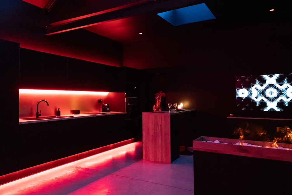 Ô Diable Des Plaisirs - La Dominatrice - Love’nSpa - weekend en amoureux, love rooms avec spa ou jacuzzi privatif12 de Ô Diable Des Plaisirs - La Dominatrice