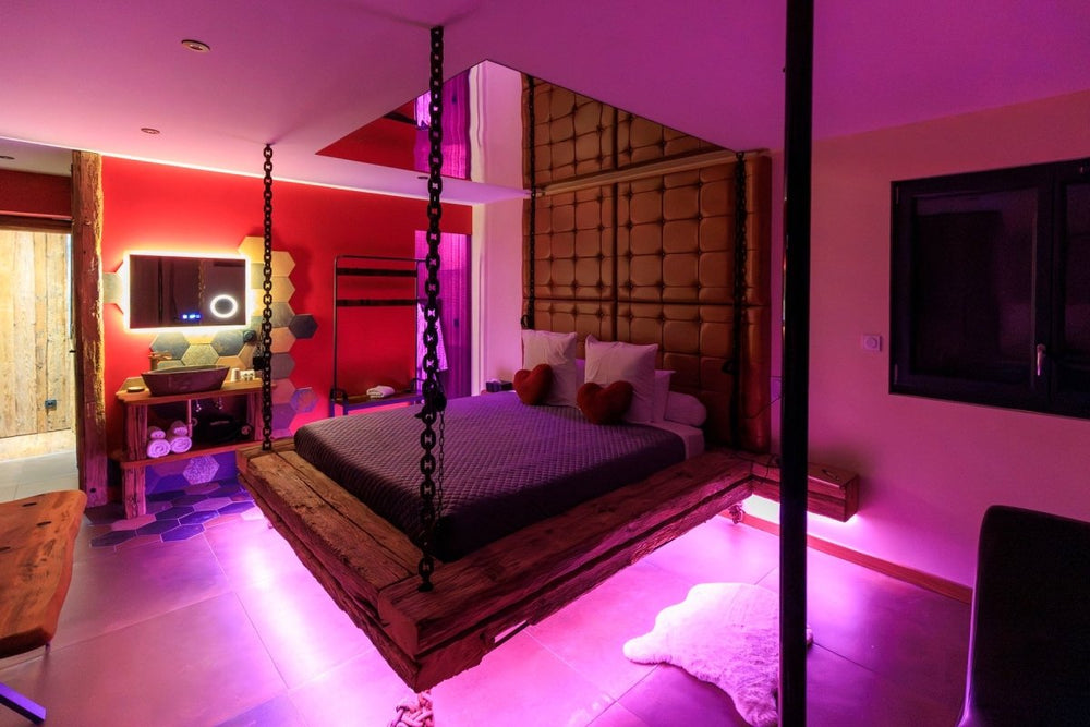 OLE OLE - Love’nSpa - weekend en amoureux, love rooms avec spa ou jacuzzi privatif1 de OLE OLE