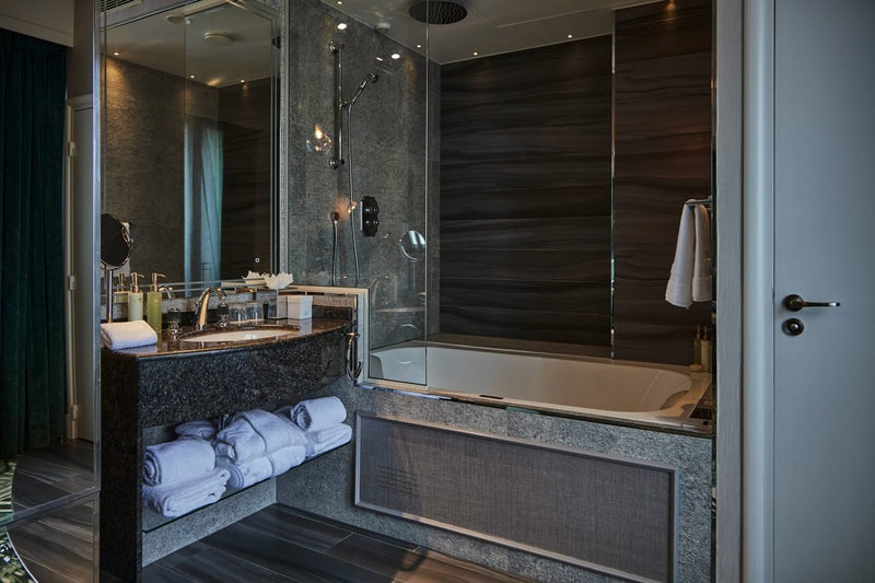 Paris j'Adore Hotel & Spa ***** Chambre Boudoir - Love’nSpa - weekend en amoureux, love rooms avec spa ou jacuzzi privatif4 de Paris j'Adore Hotel & Spa ***** Chambre Boudoir