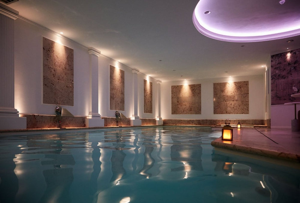 Paris j'Adore Hotel & Spa ***** - Chambre Deluxe Précieuse - Love’nSpa - weekend en amoureux, love rooms avec spa ou jacuzzi privatif2 de Paris j'Adore Hotel & Spa ***** Chambre Boudoir
