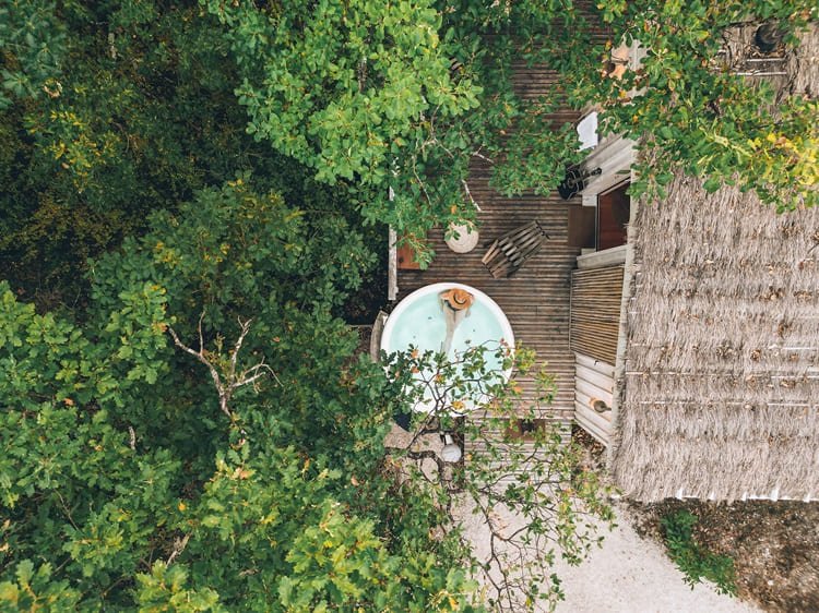Pella Roca - Tropicabana - Love’nSpa - weekend en amoureux, love rooms avec spa ou jacuzzi privatif1 de Pella Roca - Tropicabana