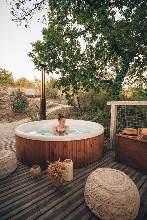 Pella Roca - Tropicabana - Love’nSpa - weekend en amoureux, love rooms avec spa ou jacuzzi privatif11 de Pella Roca - Tropicabana